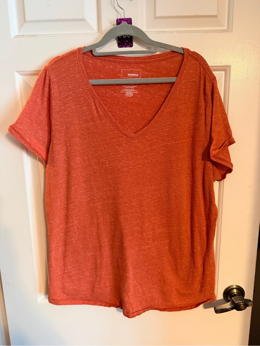 Sonoma Short Sleeve V-Neck Tee in Rust